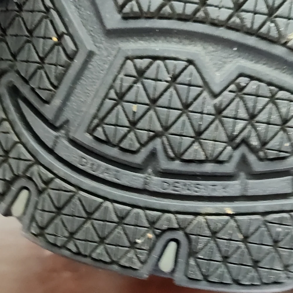 Thorogood Athletic Slip Resisting Black Slip-On Shoes T - Picture 11 of 11